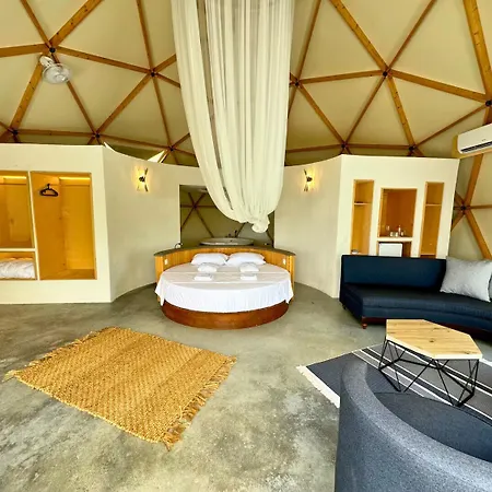 Luksusowy namiot In Out Glamping