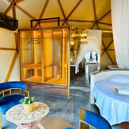 Luksusowy namiot In Out Glamping *