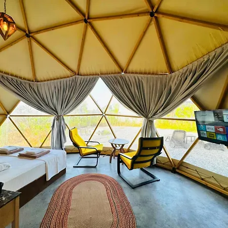 In Out Glamping *