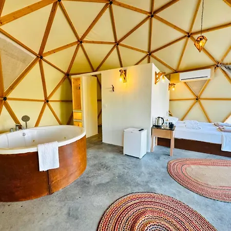 In Out Glamping Luxury tent